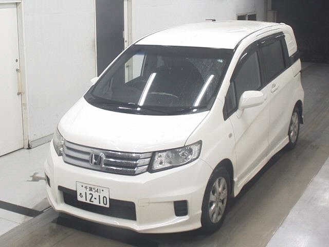 HONDA FREED SPIKE