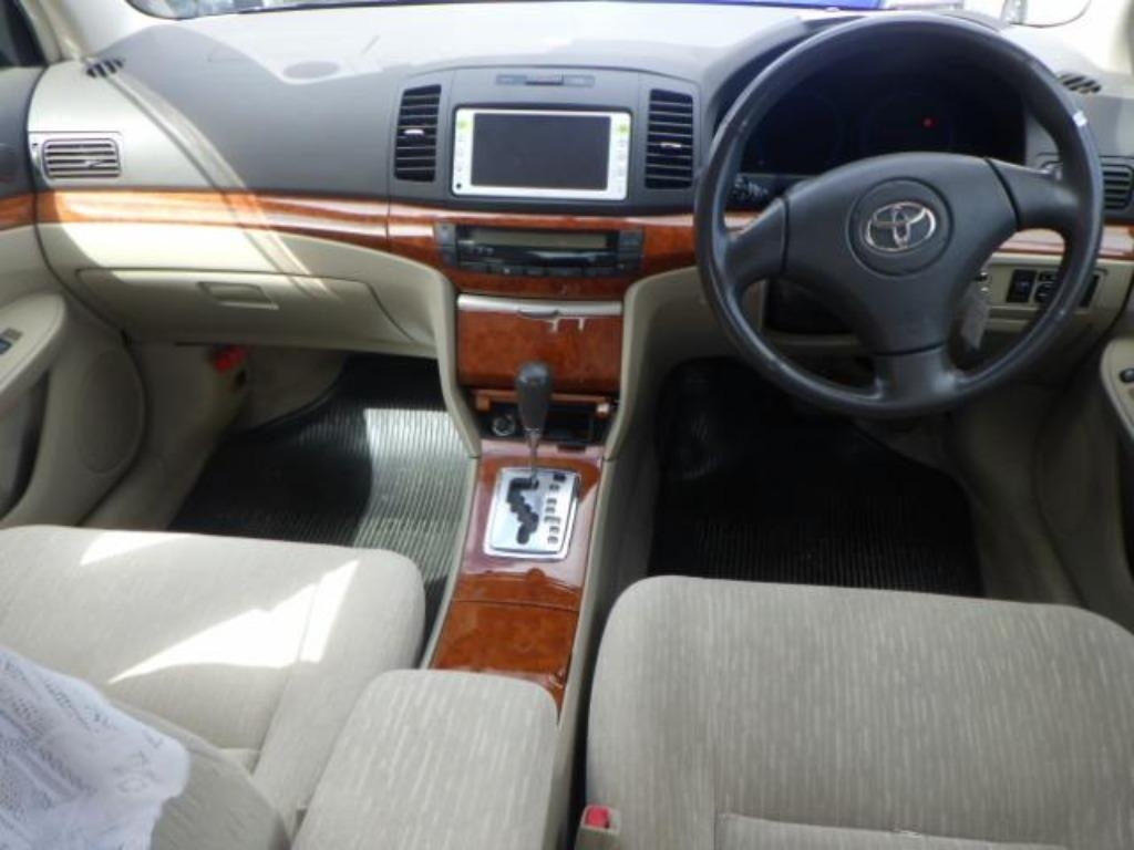 TOYOTA PREMIO
