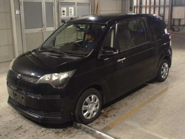 TOYOTA SPADE