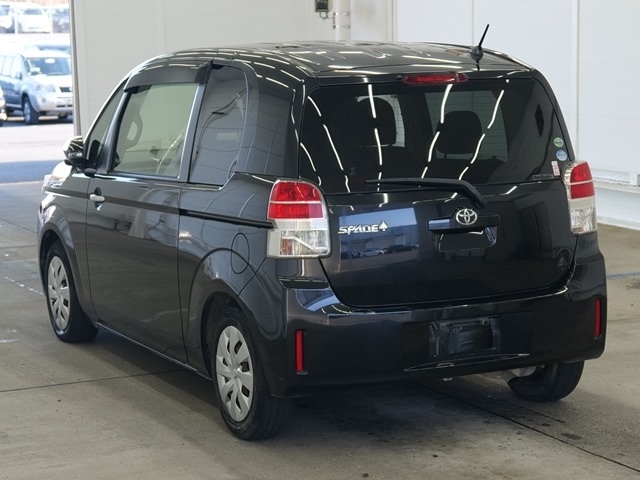 TOYOTA SPADE
