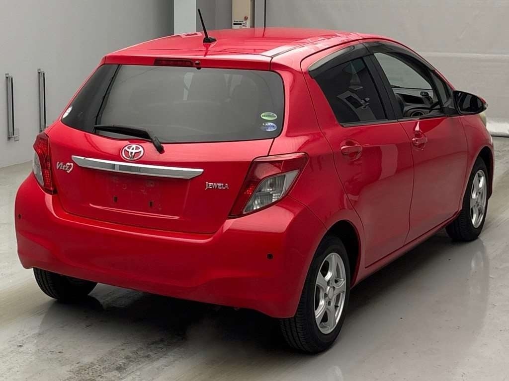 TOYOTA VITZ