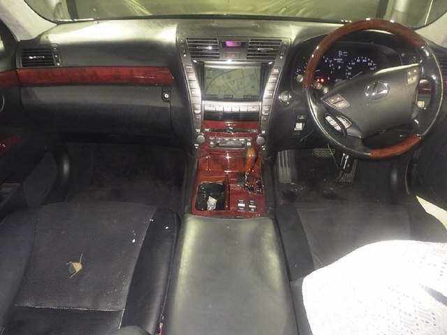 LEXUS LS460