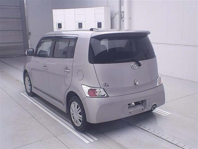 TOYOTA BB