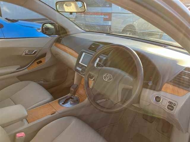 TOYOTA PREMIO