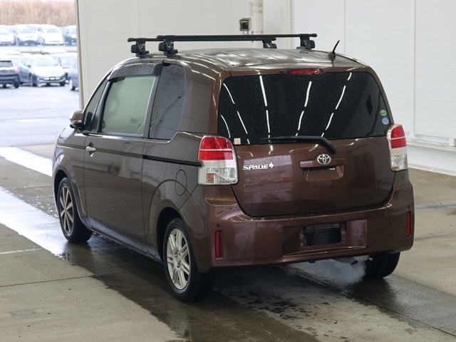 TOYOTA SPADE