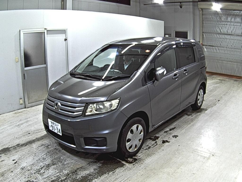 HONDA FREED SPIKE