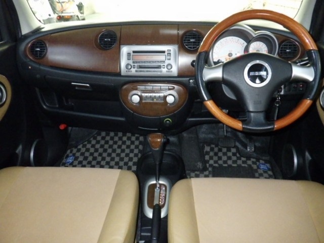 DAIHATSU MIRA GINO