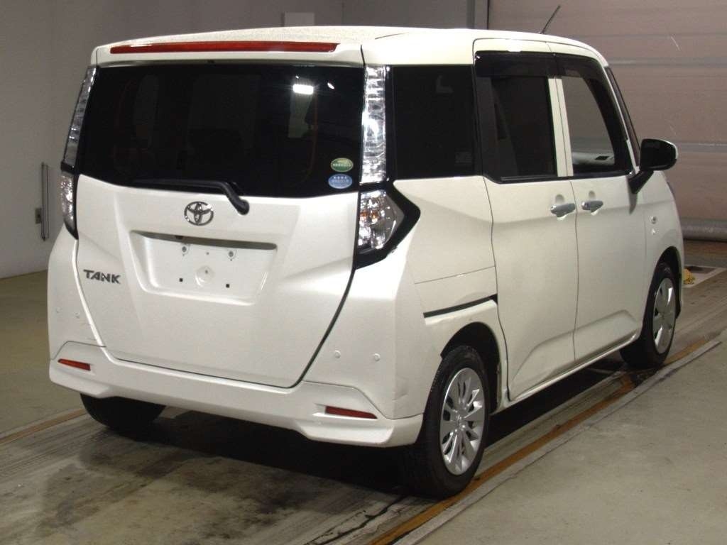 TOYOTA TANK