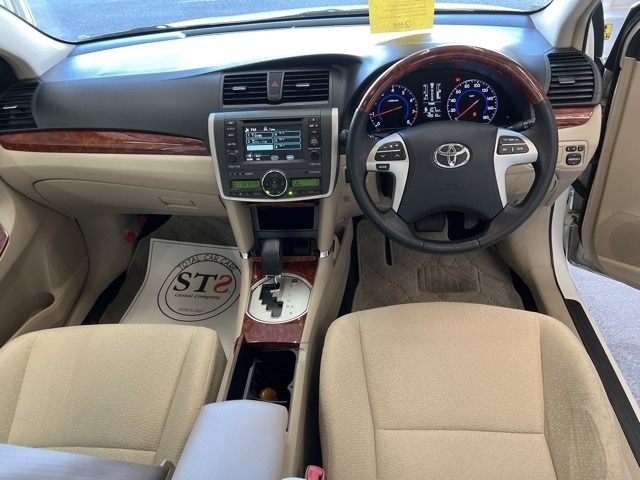 TOYOTA PREMIO