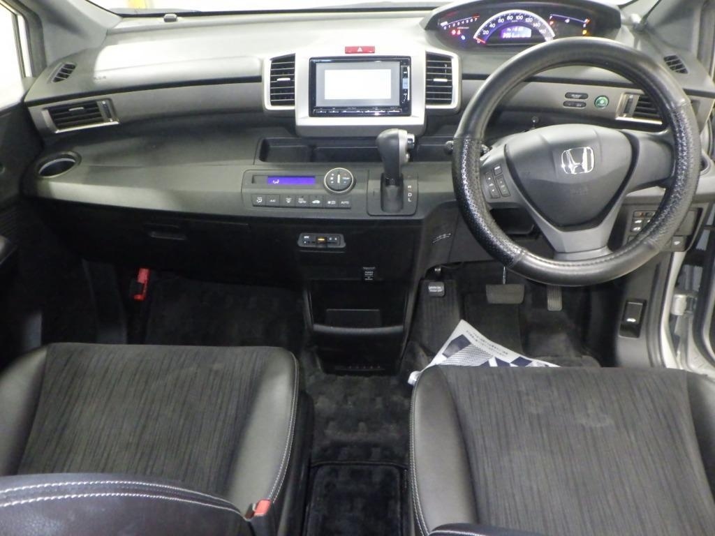 HONDA FREED SPIKE