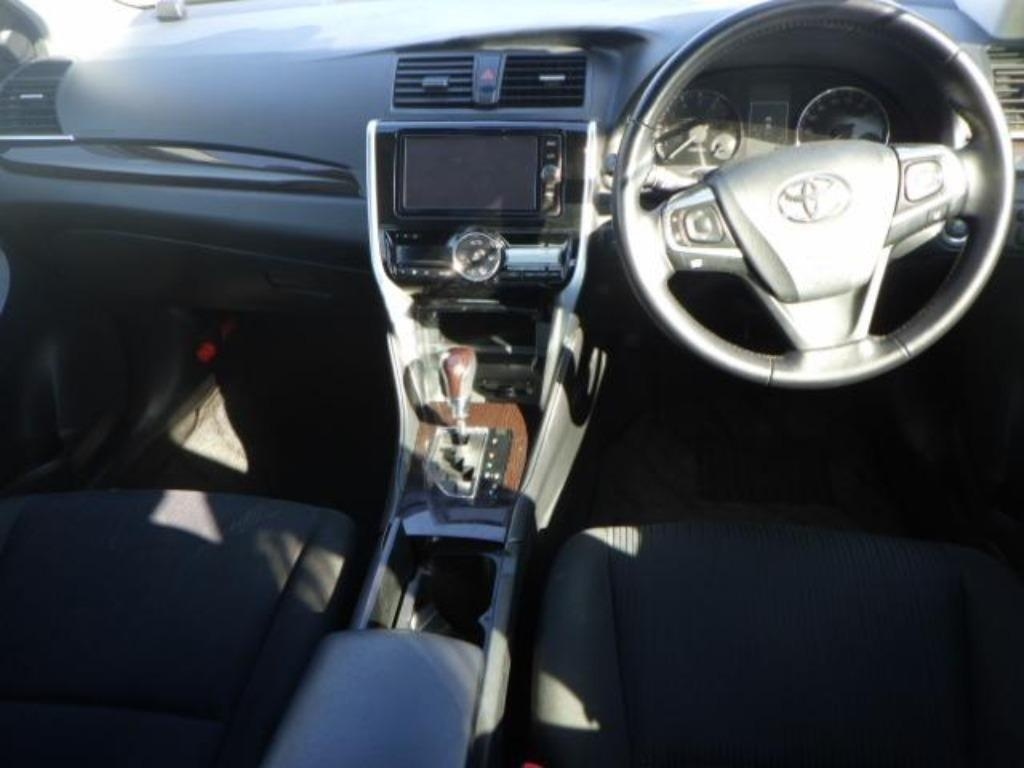 TOYOTA PREMIO