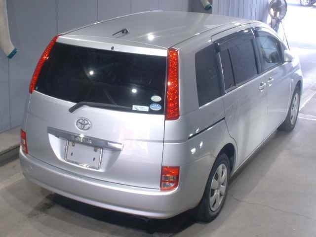 TOYOTA ISIS