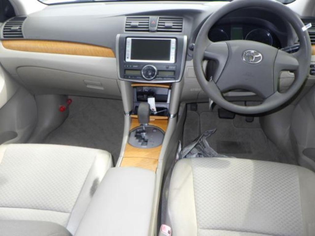 TOYOTA PREMIO