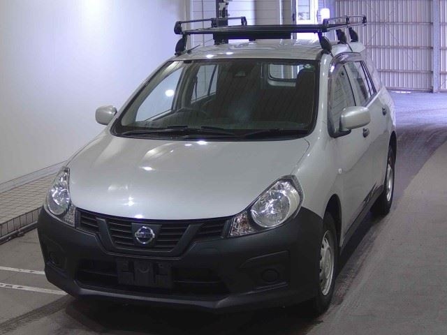 NISSAN AD