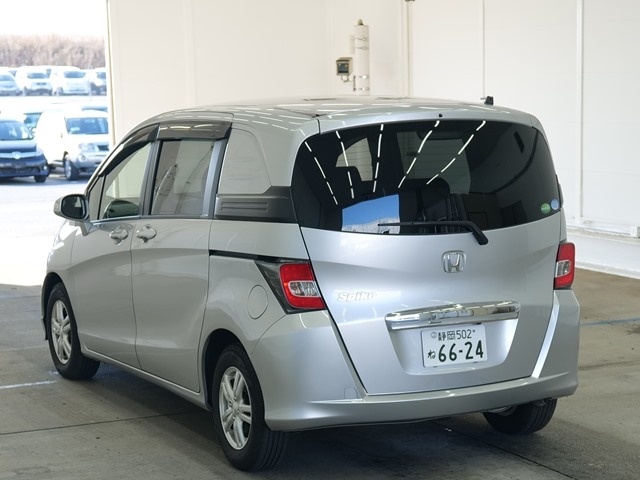 HONDA FREED SPIKE