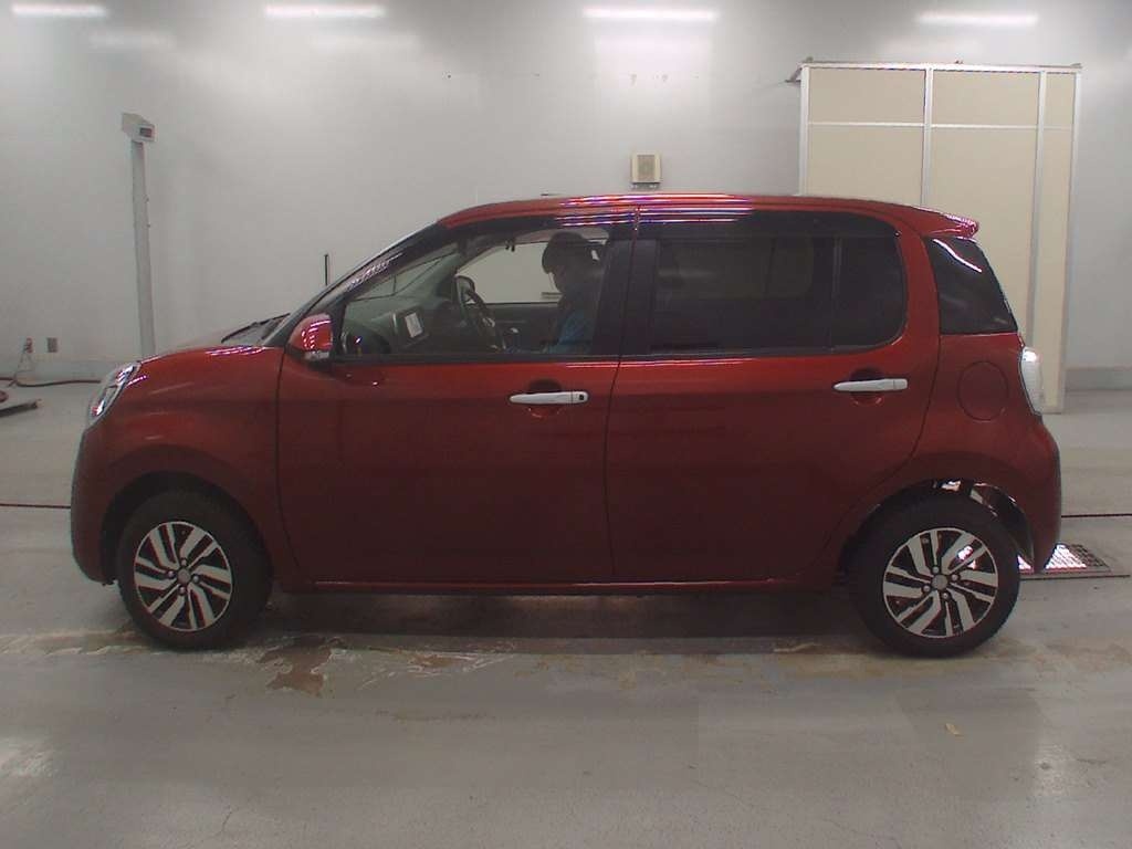 DAIHATSU BOON