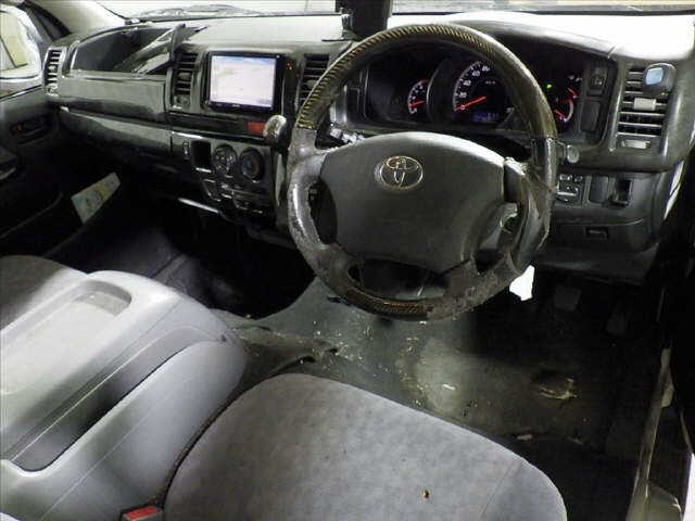 TOYOTA REGIUS ACE