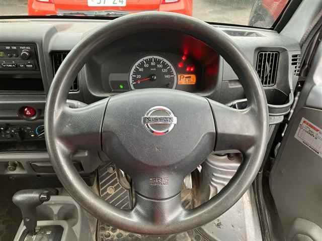 NISSAN CLIPPER