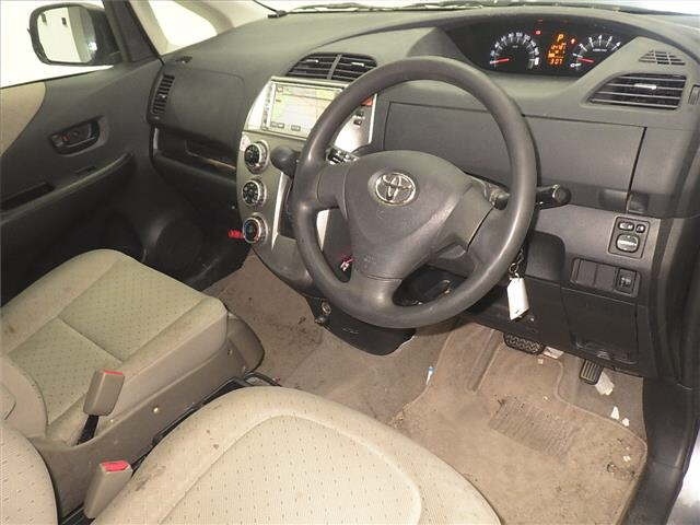TOYOTA RACTIS