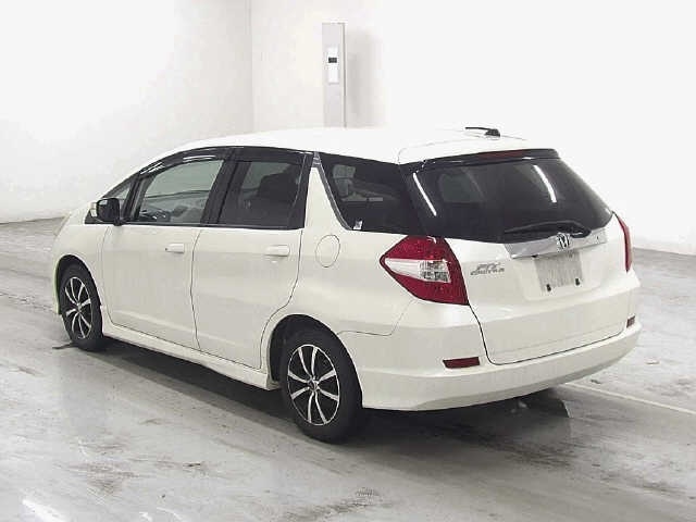 HONDA FIT SHUTTLE