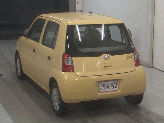 DAIHATSU ESSE
