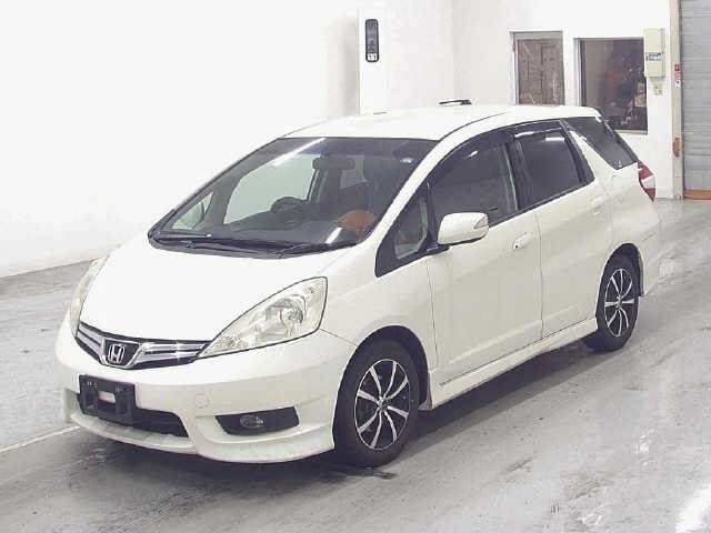 HONDA FIT SHUTTLE