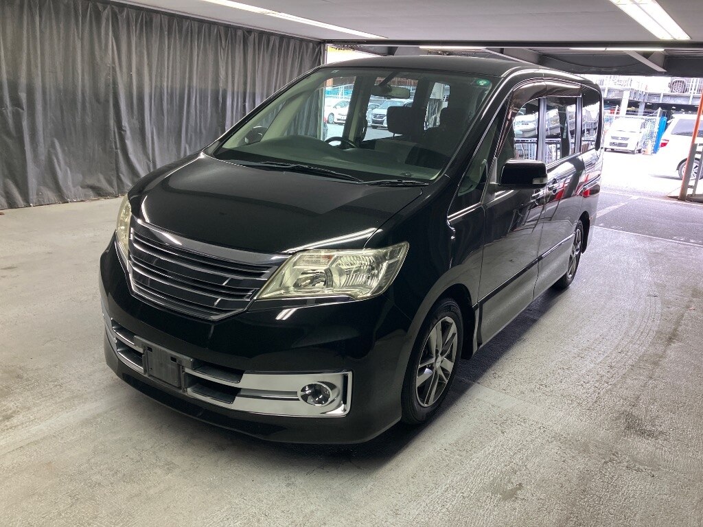 NISSAN SERENA