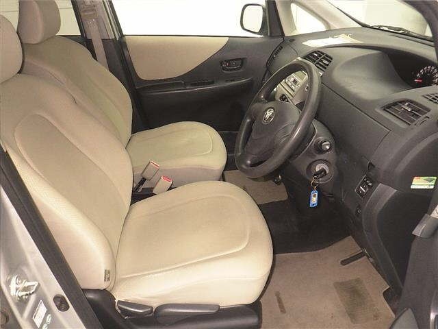 TOYOTA RACTIS