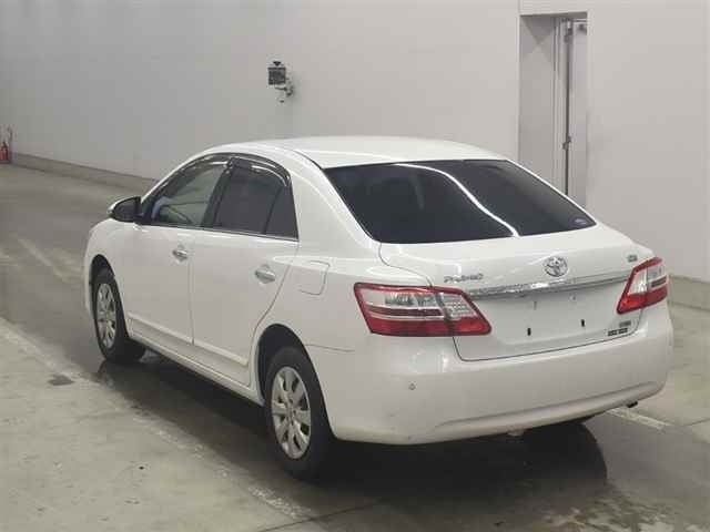 TOYOTA PREMIO