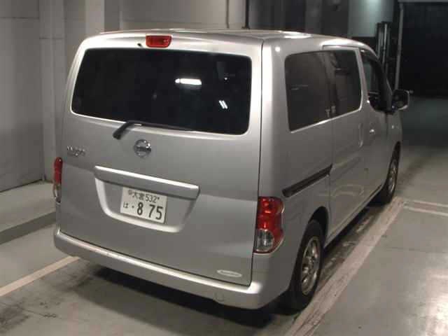 NISSAN NV200
