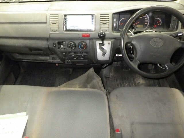 TOYOTA REGIUS ACE