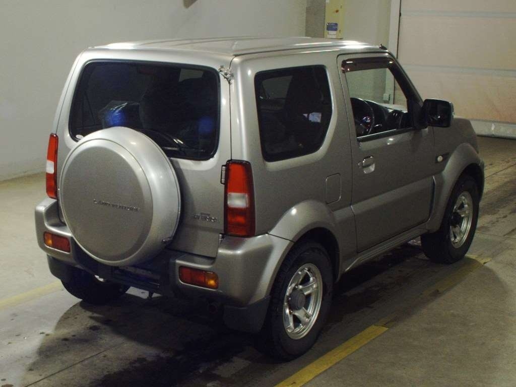 SUZUKI JIMNY SIERRA