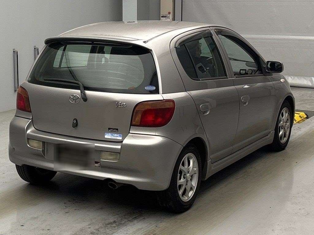 TOYOTA VITZ