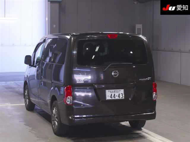 NISSAN NV200