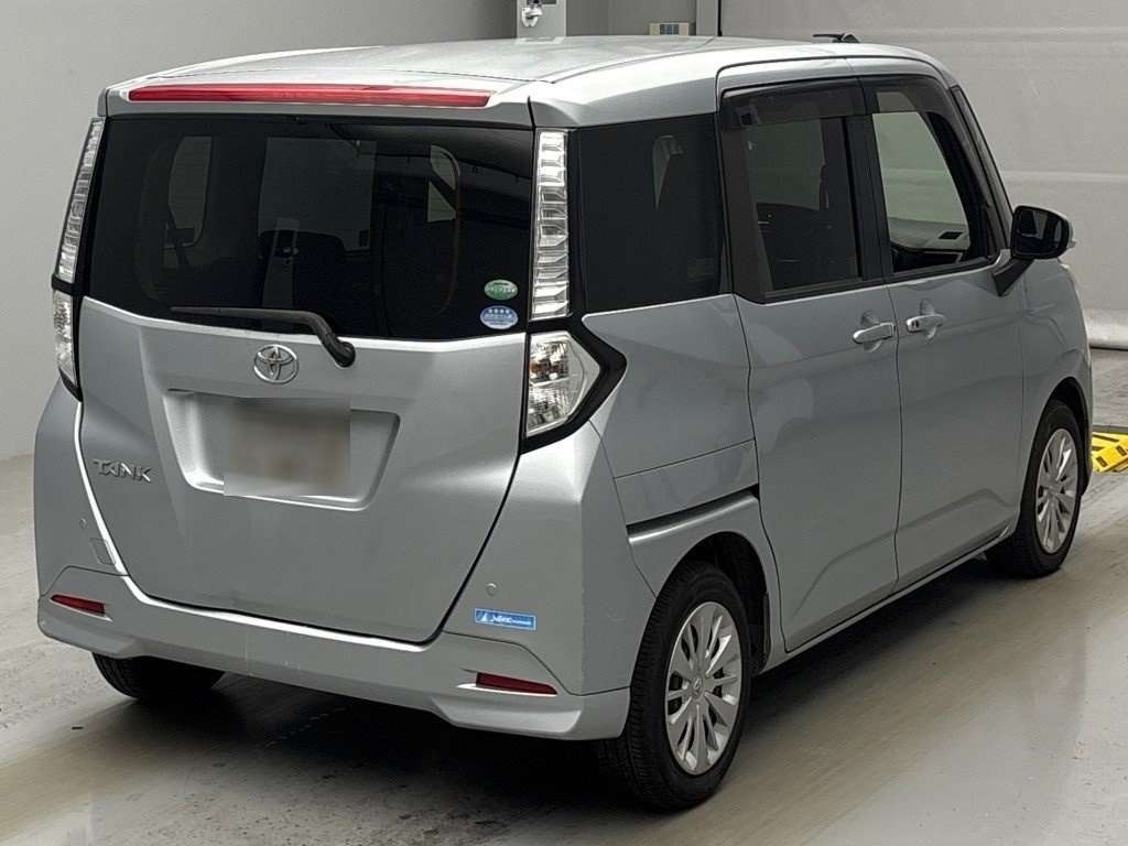 TOYOTA TANK