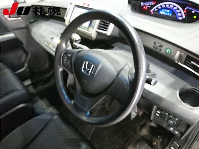 HONDA FREED SPIKE