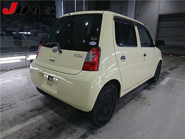 DAIHATSU ESSE