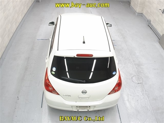 NISSAN TIIDA