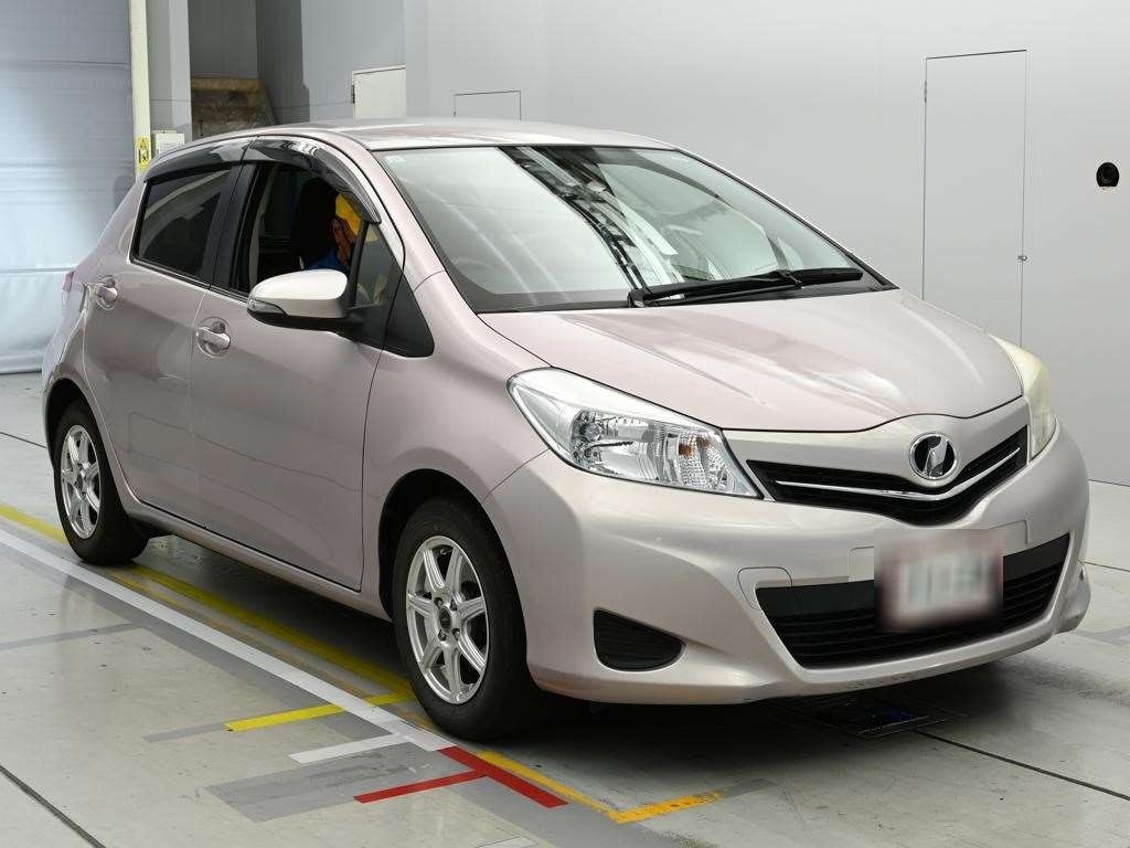 TOYOTA VITZ