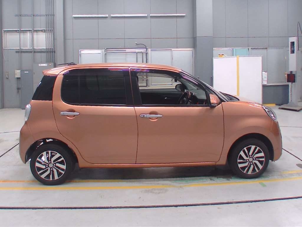 DAIHATSU BOON