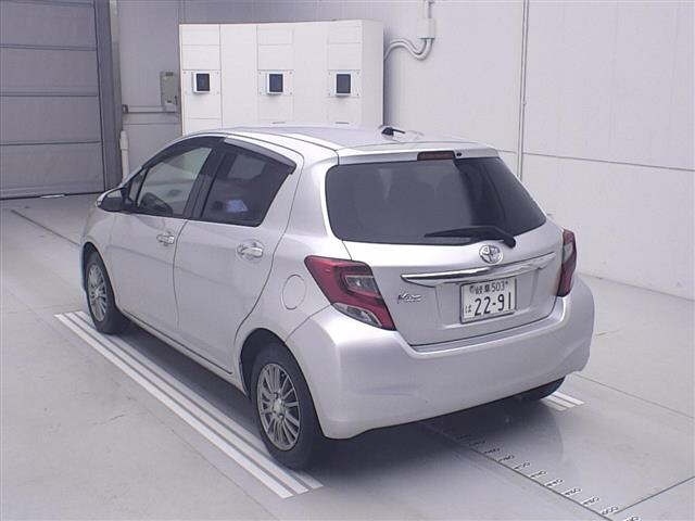 TOYOTA VITZ