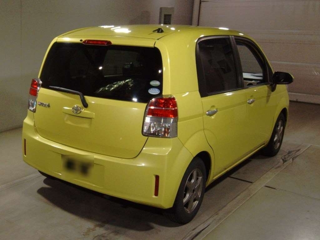 TOYOTA SPADE