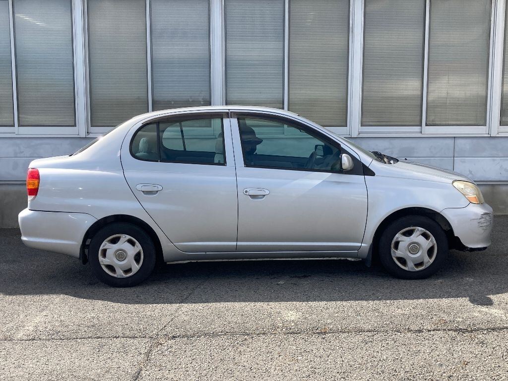 TOYOTA PLATZ