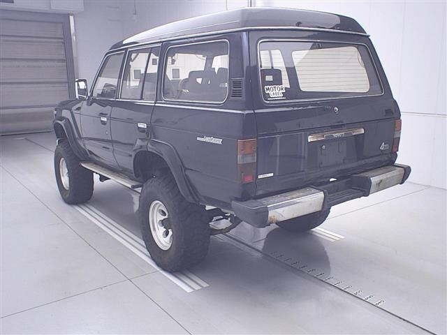TOYOTA LAND CRUISER