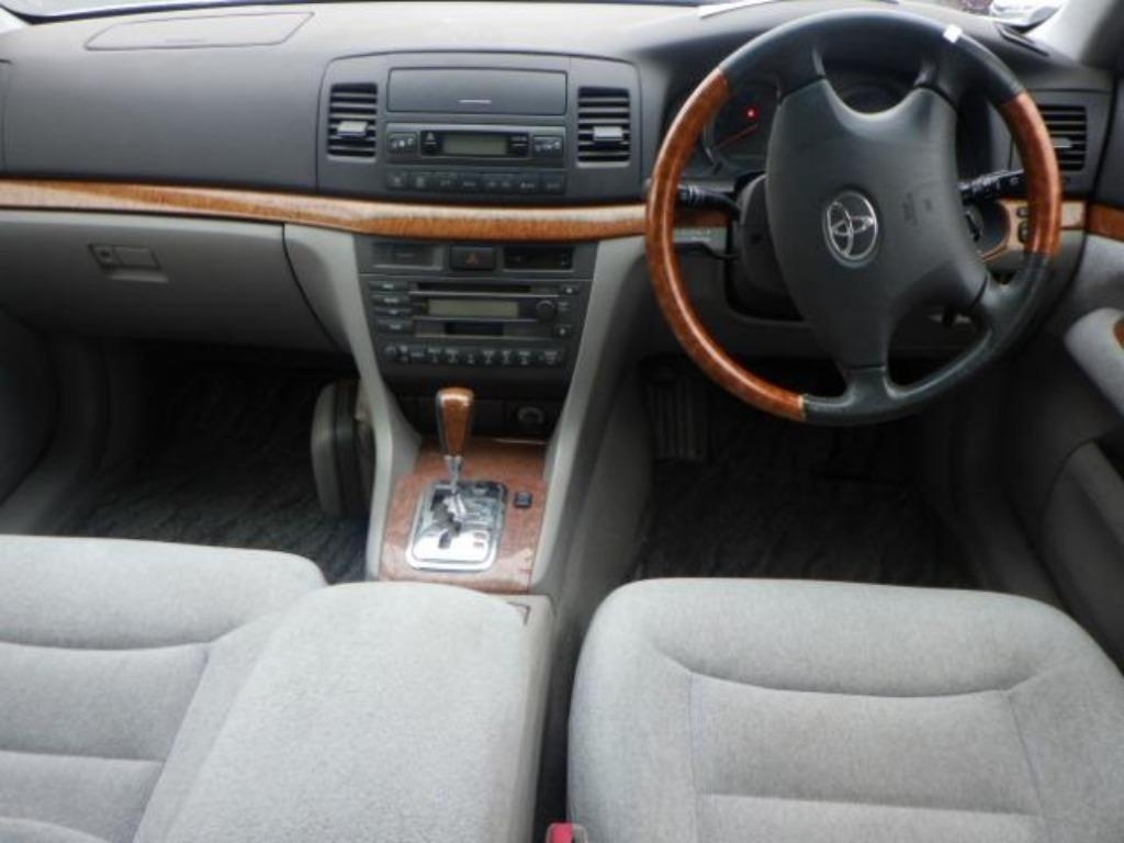 TOYOTA MARK II