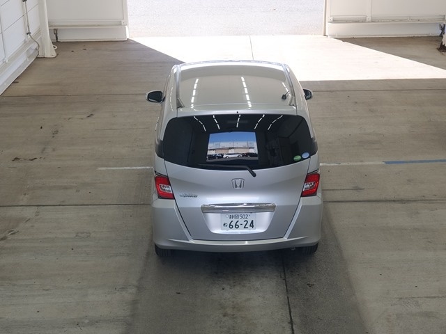 HONDA FREED SPIKE