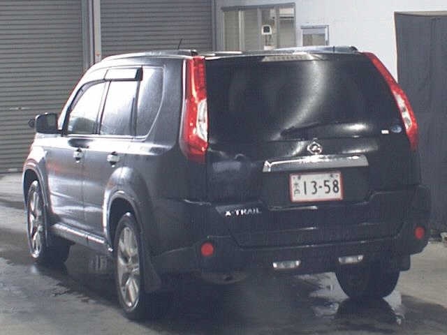 NISSAN X-TRAIL