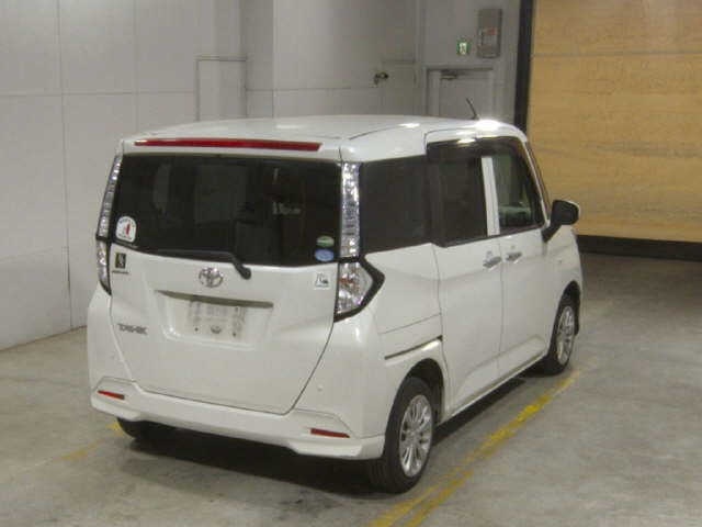 TOYOTA TANK