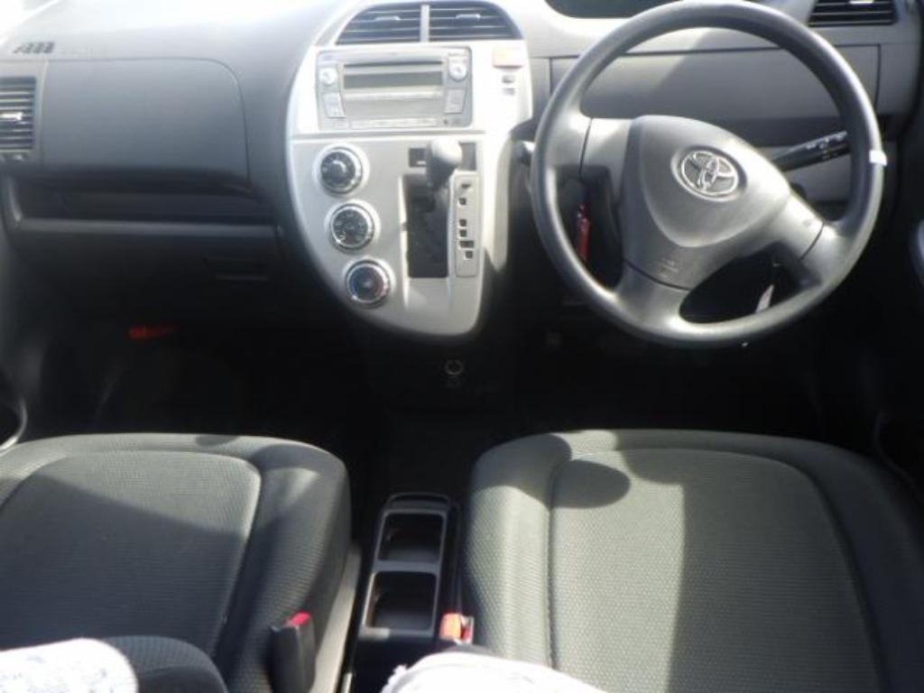 TOYOTA RACTIS