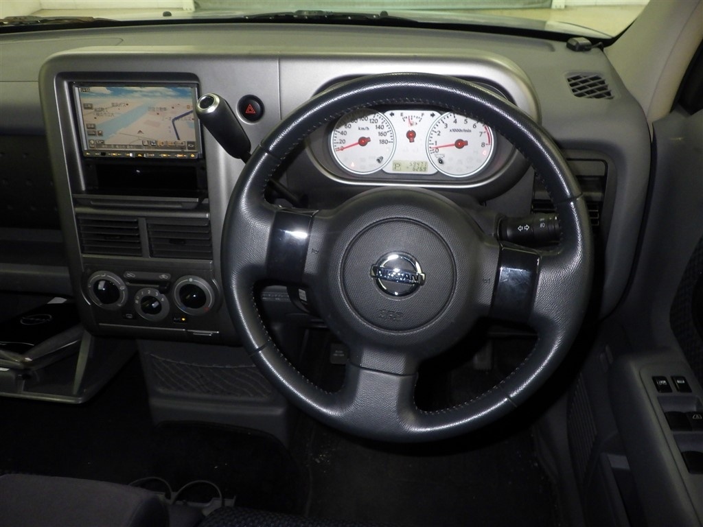NISSAN CUBE